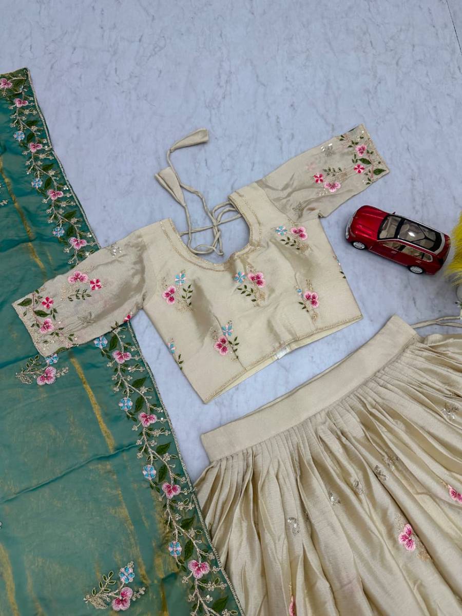 21MODERN CHINON EMBROIDERY THREAD & SEQUENCE WORK LEHENGA CHOLI WITH DUPATTA WEDDING WEAR WHOLESALE PRICE ETHNIC GARMENT (18)