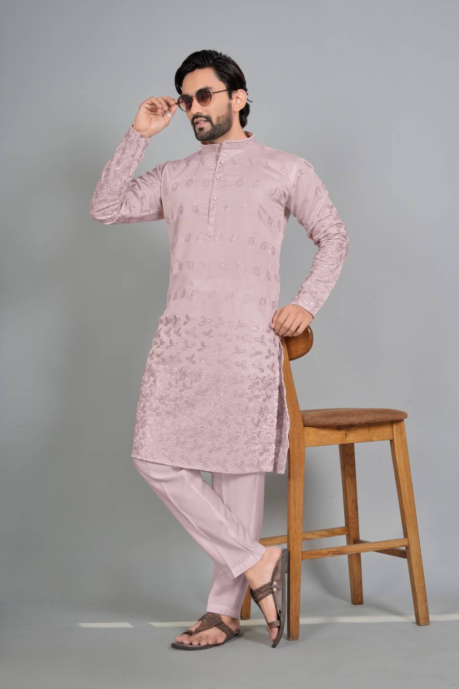 2DESIGNER COTTON SILK EMBROIDERY WORK MEN'S KURTA WEDDING WEAR WHOLESALE PRICE ETHNIC GARMENT (15)