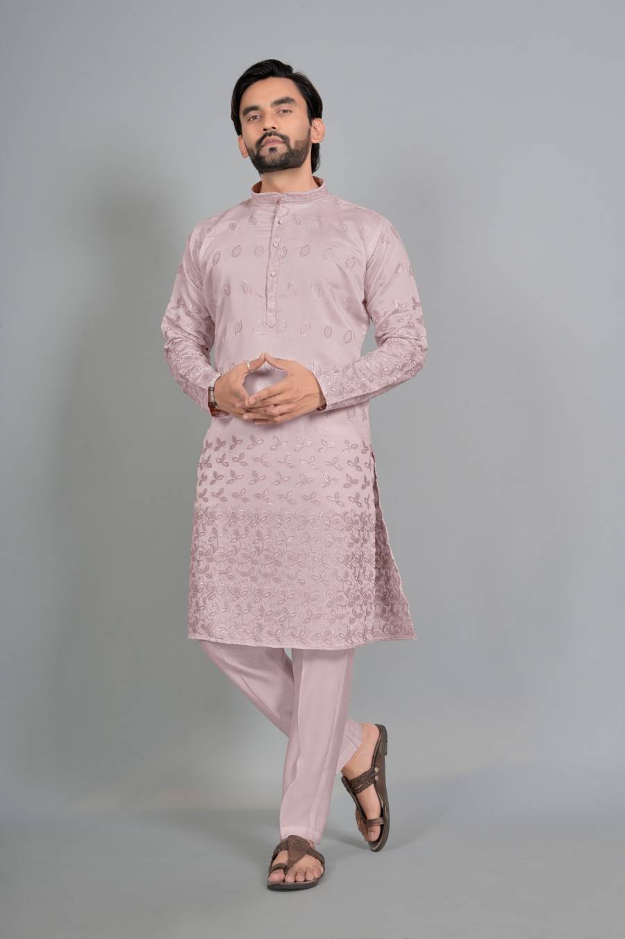 2DESIGNER COTTON SILK EMBROIDERY WORK MEN'S KURTA WEDDING WEAR WHOLESALE PRICE ETHNIC GARMENT (17)