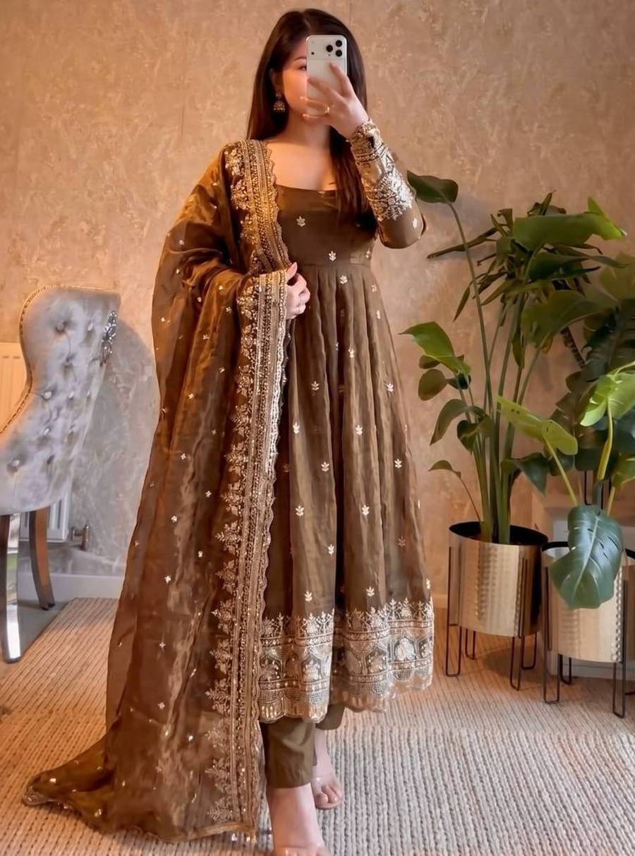 2DESIGNER FENDY SILK EMBROIDERY SEQUENCE WORK GOWN BOTTOM WITH DUPATTA WEDDING WEAR WHOLESALE PRICE ETHNIC GARMENT (6)