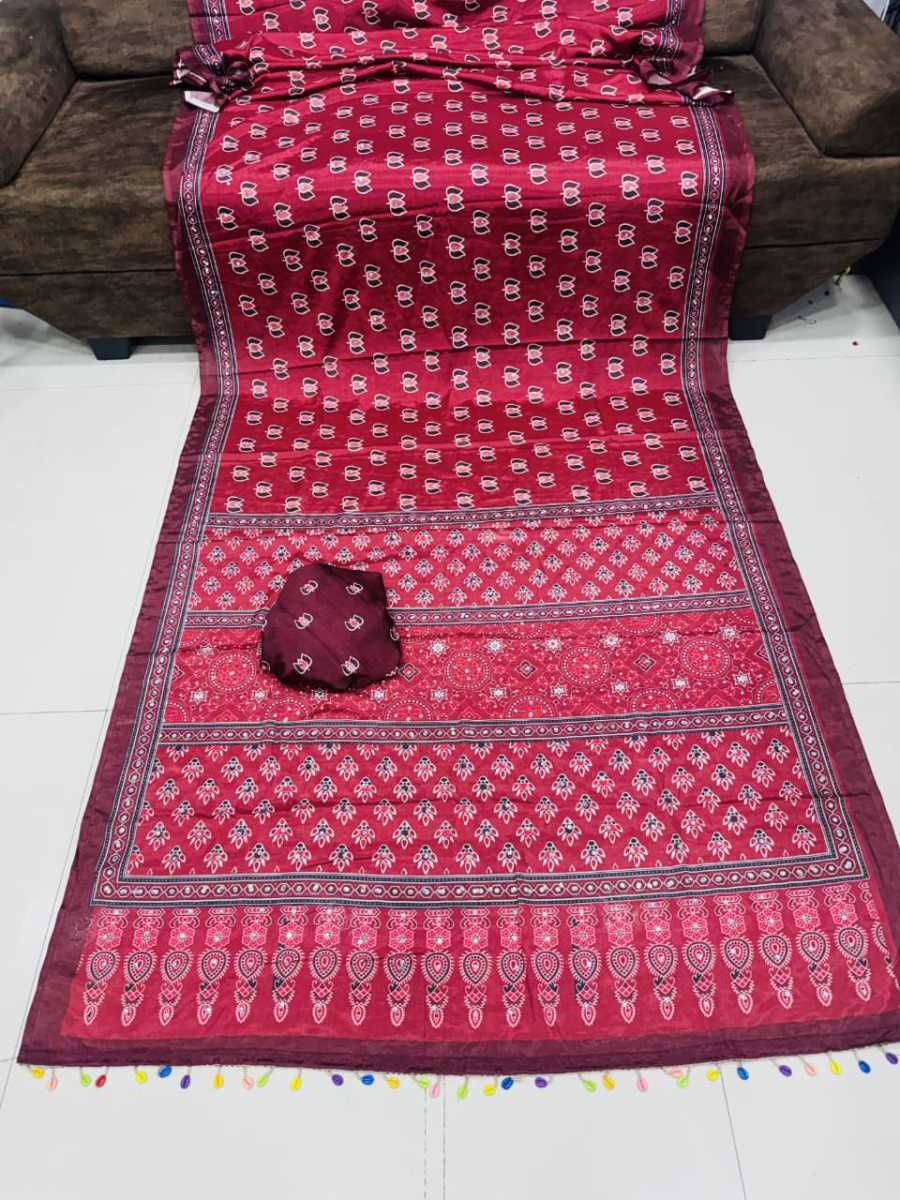 2FANCY CHINON AJRAK DIGITAL PRINT WITH REAL MIRROR WORK WITH KODI LACE BORDER WORK SAREE WITH UNSTITCHED BLOUSE PARTY WEAR WHOLESALE PRICE ETHNIC GARMENT (3)