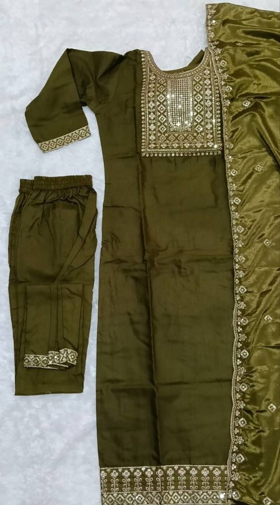 2RICH LOOK RAYON EMBROIDERY WORK TOP BOTTOM WITH DUPATTA FESTIVE WEAR WHOLESALE PRICE ETHNIC GARMENT (9)