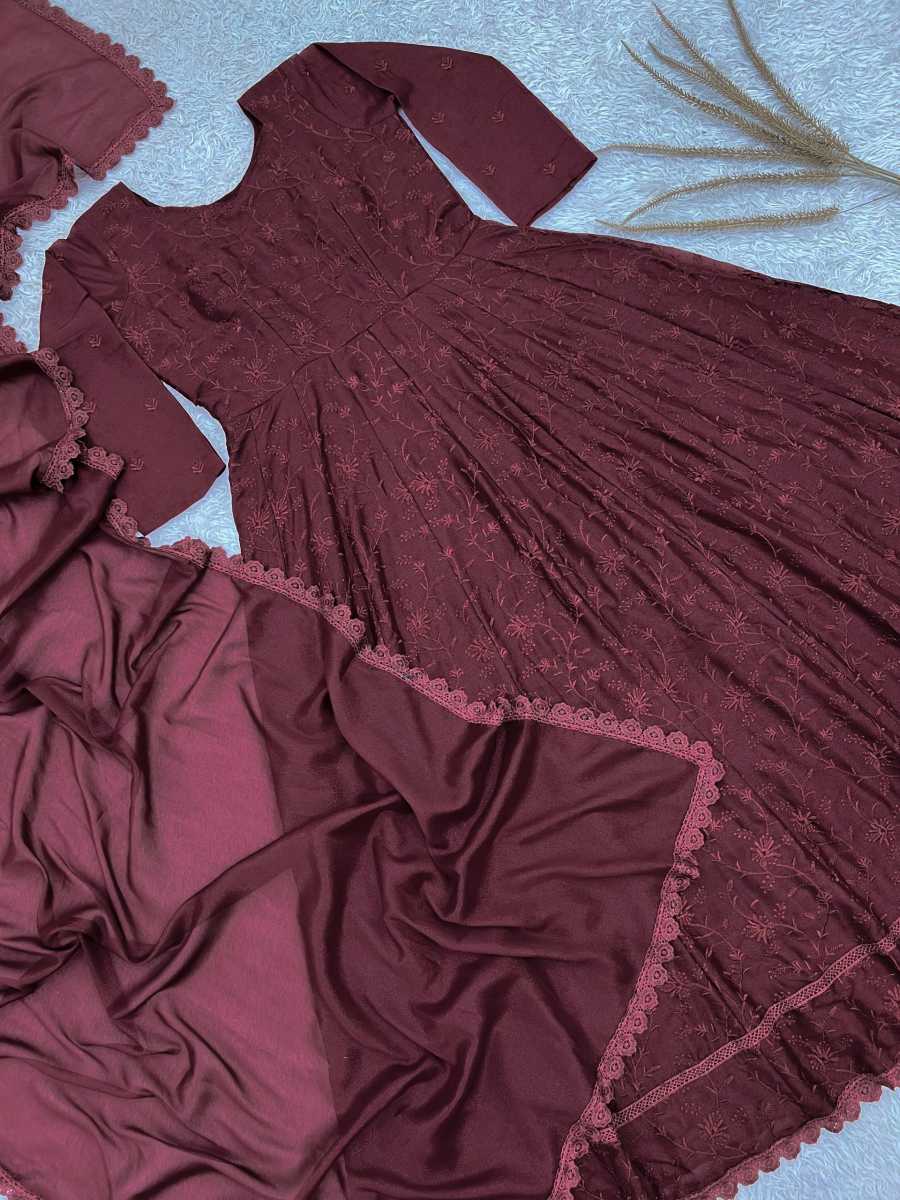 3DESIGNER GEORGETTE SILK THREAD EMBROIDERY WORK WITH GPO LACE BORDER WORK GOWN WITH DUPATTA WEDDING WEAR WHOLESALE PRICE ETHNIC GARMENT (16)