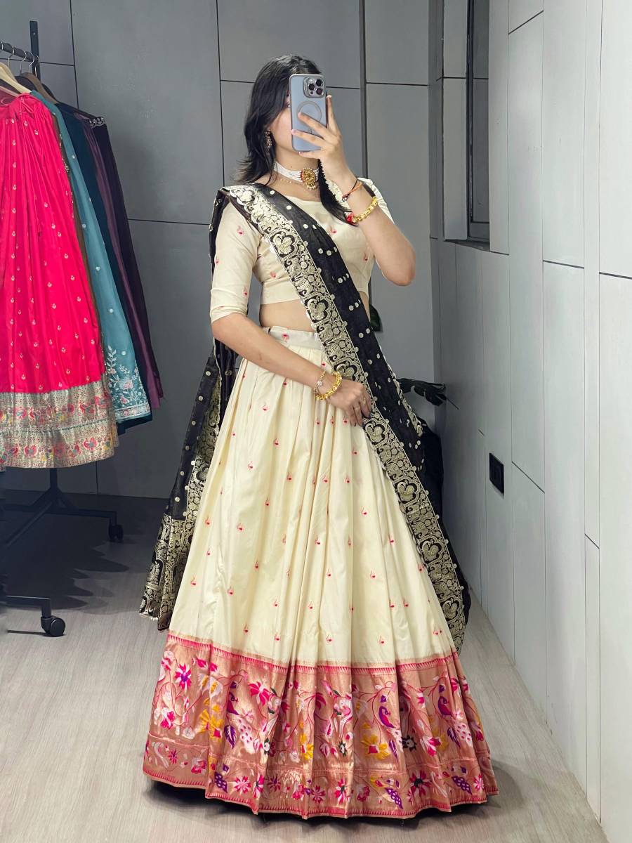 3DESIGNER PAITHANI SILK ZARI WEAVING WORK WITH COLORED BORDER AND BUTTI WORK LEHENGA CHOLI WITH DUPATTA WEDDING WEAR WHOLESALE PRICE ETHNIC GARMENT (1)