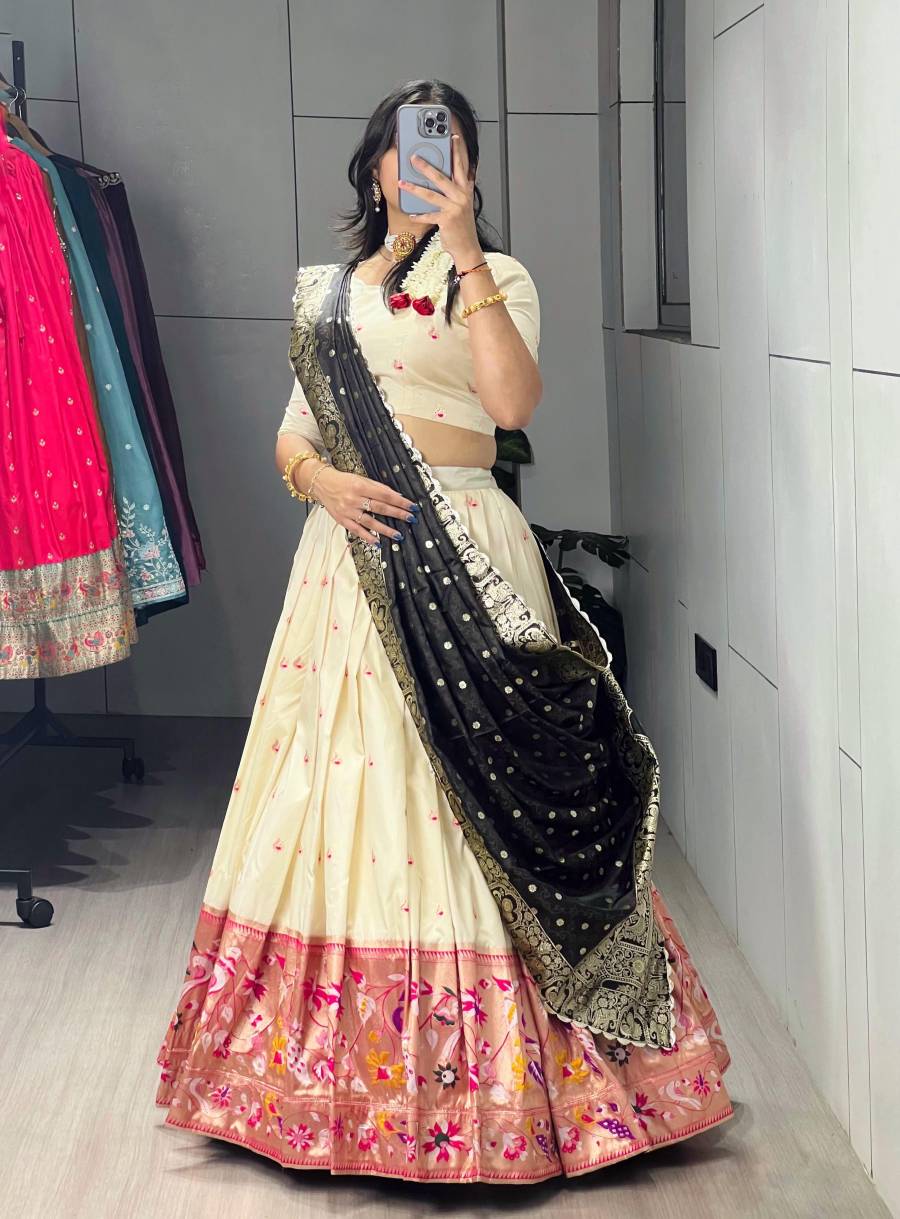 3DESIGNER PAITHANI SILK ZARI WEAVING WORK WITH COLORED BORDER AND BUTTI WORK LEHENGA CHOLI WITH DUPATTA WEDDING WEAR WHOLESALE PRICE ETHNIC GARMENT (2)