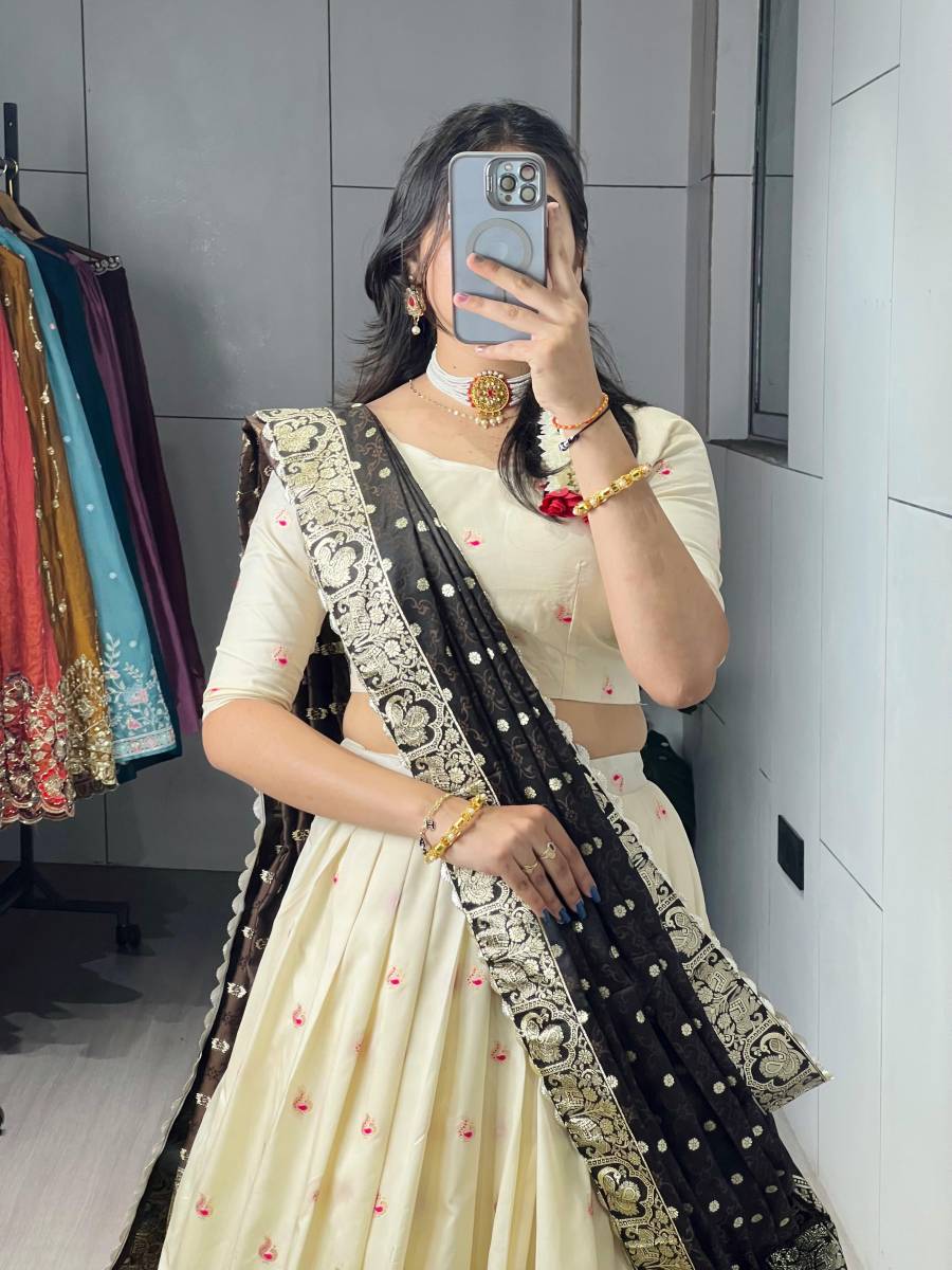 3DESIGNER PAITHANI SILK ZARI WEAVING WORK WITH COLORED BORDER AND BUTTI WORK LEHENGA CHOLI WITH DUPATTA WEDDING WEAR WHOLESALE PRICE ETHNIC GARMENT (3)