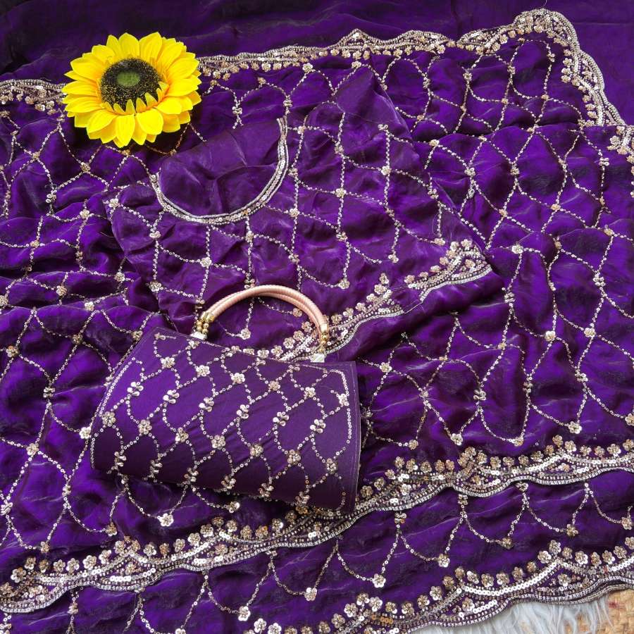 3DESIGNER SPACE SILK ORIGINAL GOLD BEADS WORK WITH CUT WORK BORDER SAREE WITH UNSTITCHED BLOUSE WITH SAME PURSE PARTY WEAR WHOLESALE PRICE ETHNIC GARMENT (9)