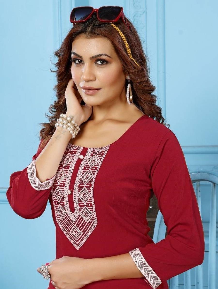 3FANCY RINKAL COTTON EMBROIDERY WORK TOP PENT SET DAILY WEAR WHOLESALE PRICE ETHNIC GARMENT (16)