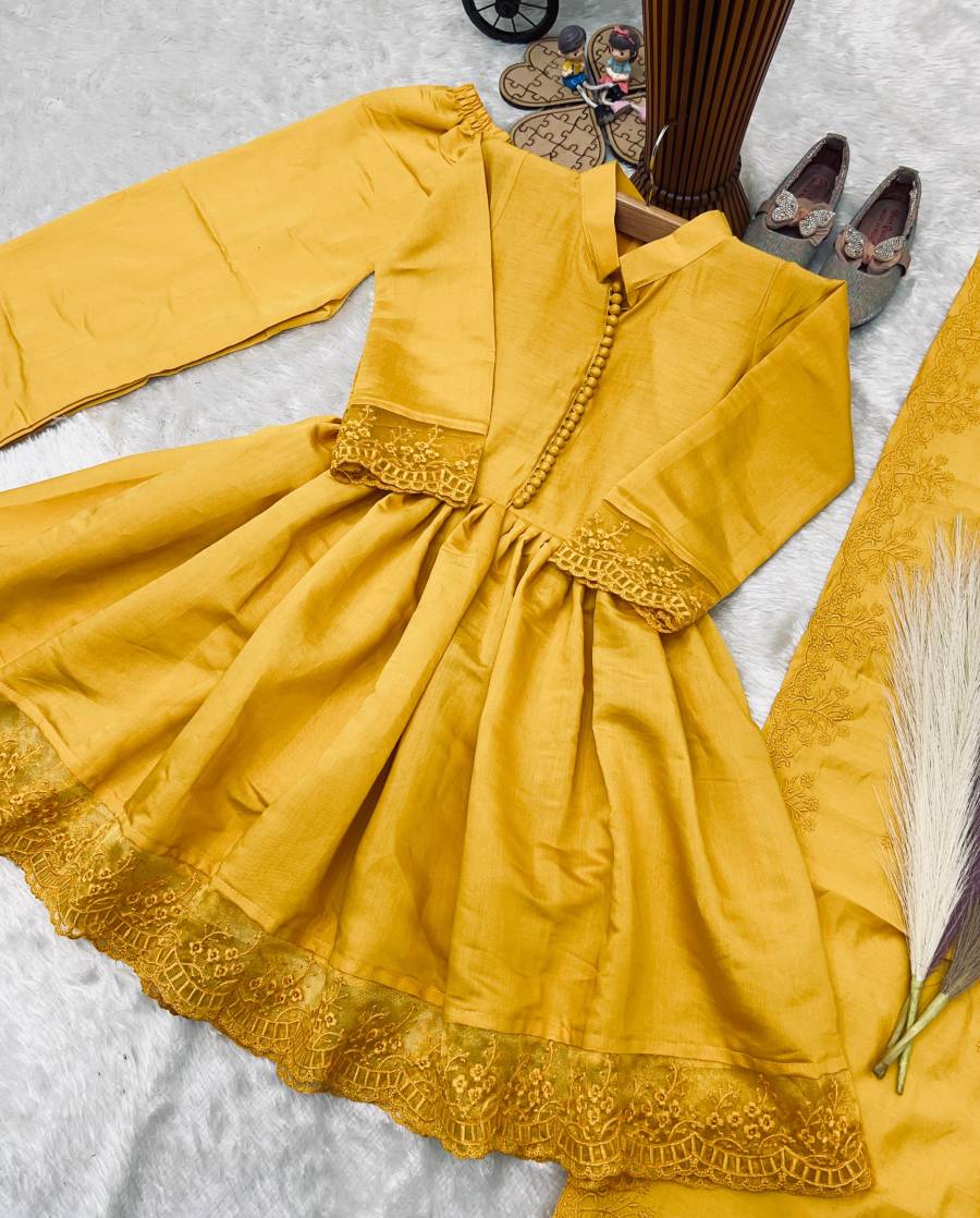 4RICH LOOK ROMAN SILK EMBROIDERY WORK GOWN BOTTOM WITH DUPATTA PARTY WEAR WHOLESALE PRICE ETHNIC GARMENT (11)