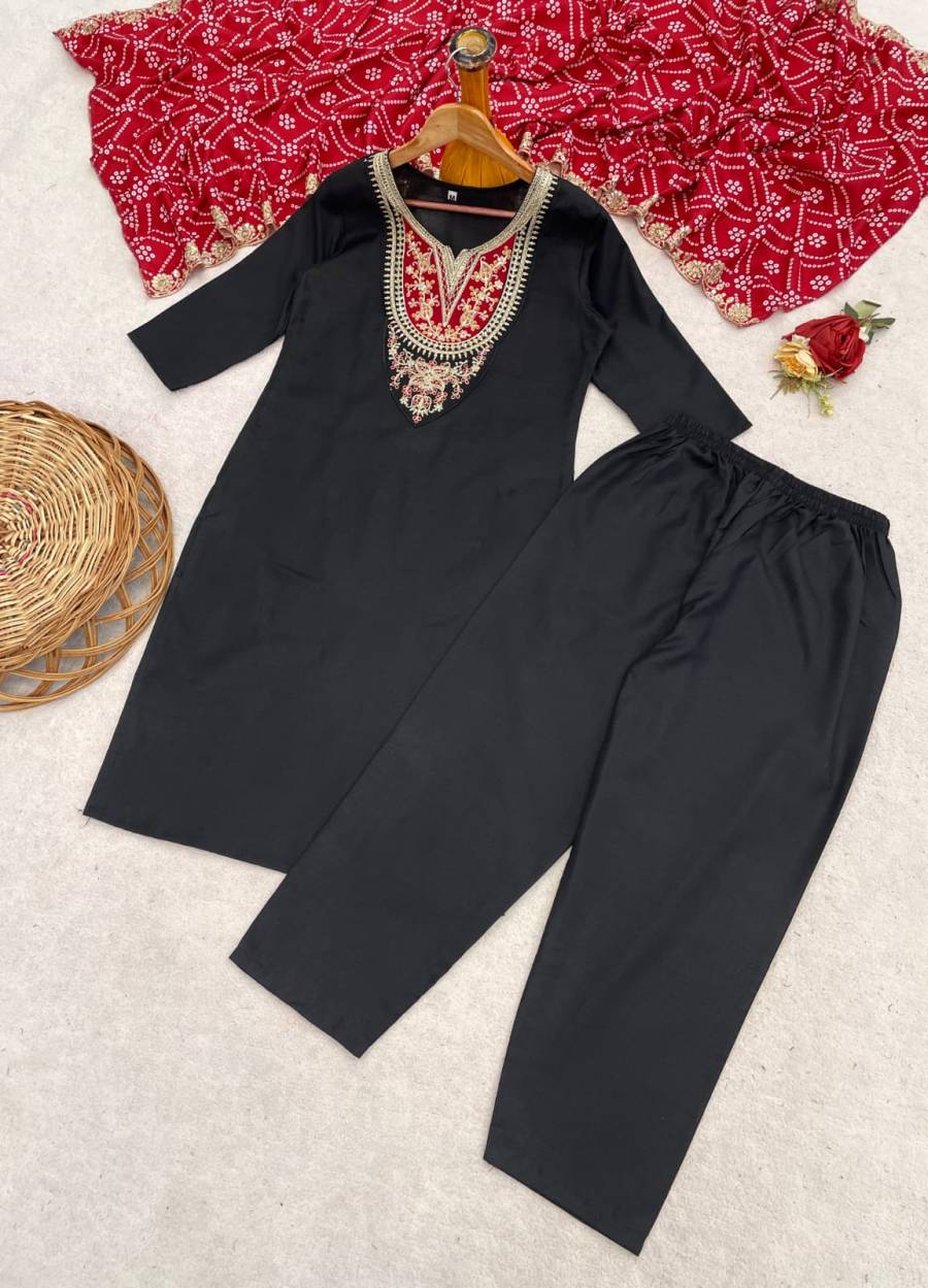 4RICH LOOK SLUB COTTON EMBROIDERY WORK TOP BOTTOM WITH DUPATTA FESTIVE WEAR WHOLESALE PRICE ETHNIC GARMENT (6)