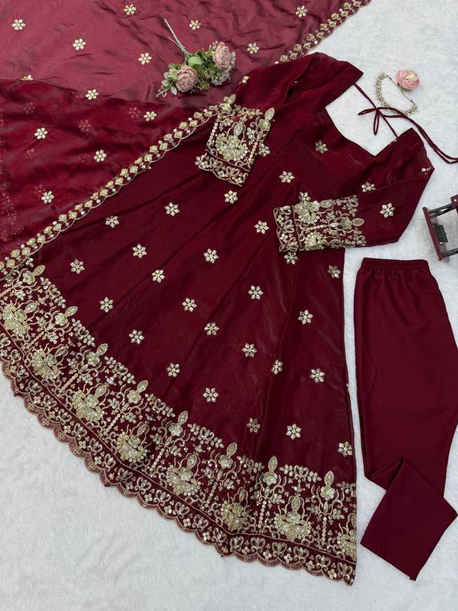 DESIGNER FENDY SILK THREAD AND 3MM AND 9MM SEQUENCE WORK GOWN BOTTOM WITH DUPATTA WEDDING WEAR WHOLESALE PRICE ETHNIC GARMENT (36)