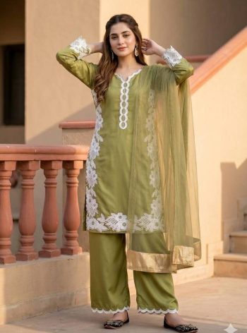 DESIGNER NATURAL SILK EMBROIDRY WORK WITH HEAVY PERAL MOTI HAND WORK TOP PALAZZO WITH DUPATTA GREEN