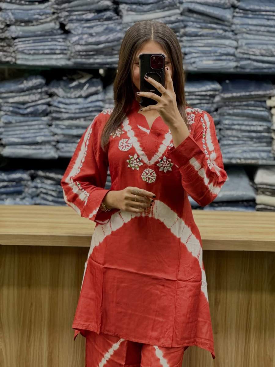 DESIGNER RUSSIAN SILK HANDWORK CO ORD SET DAILY WEAR WHOLESALE PRICE ETHNIC GARMENT (13)