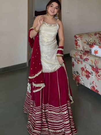 FABULOUS VICHITRA SILK SEQUENCE  ZARI EMBROIDERED WORK TOP LEHENGA WITH DUPATTA RED WHITE