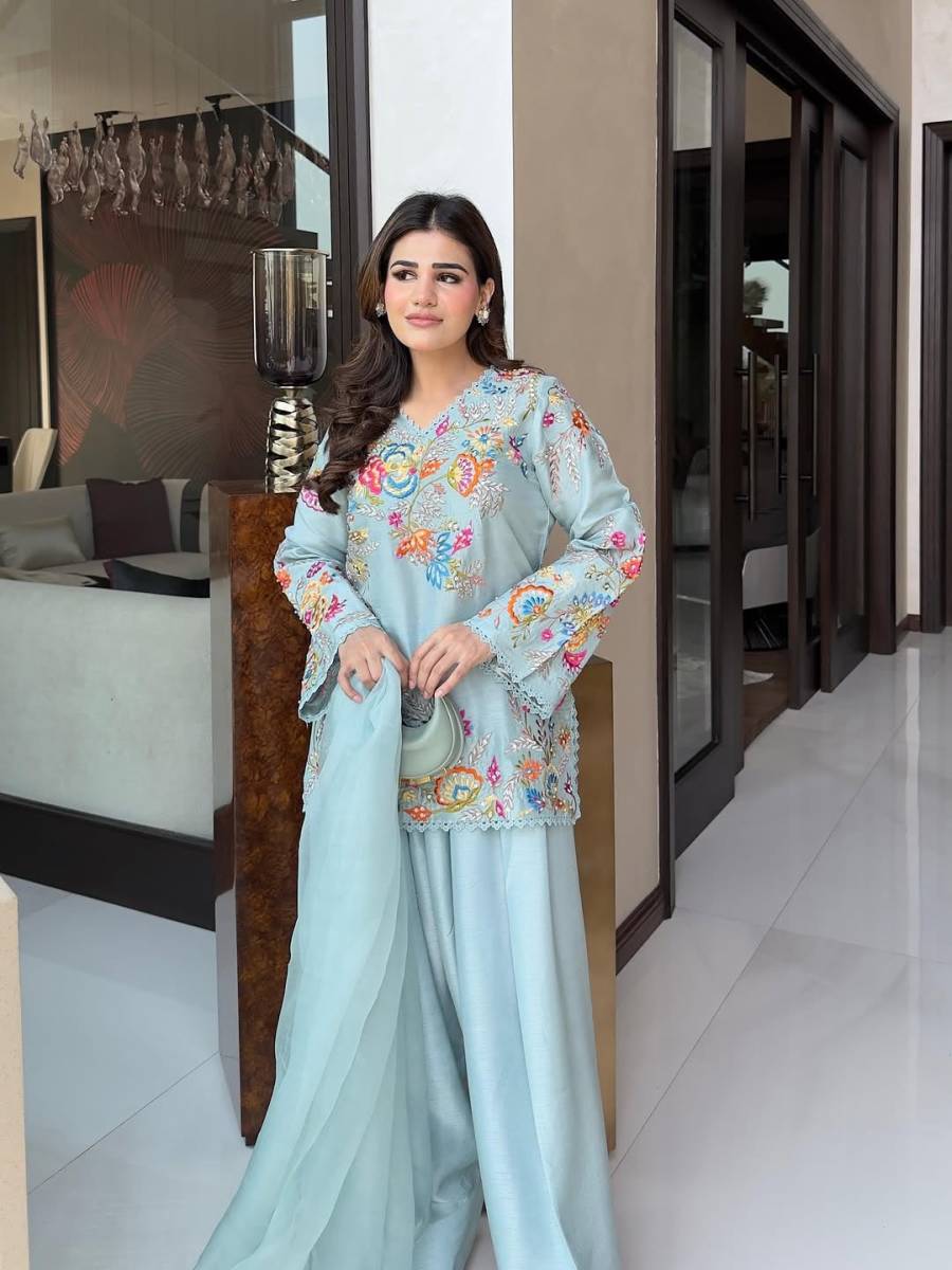 FANCY CREPE SILK SEQUENCE EMBROIDERY WITH BORDER LACE WORK TOP PATIYALA WITH DUPATTA FESTIVE WEAR WHOLESALE PRICE ETHNIC GARMENT (2)