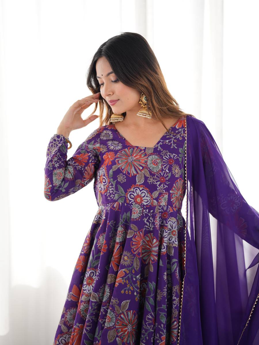FANCY RROMAN SILK DISCHARGE PRINTING WORK KEDIYA STYLE TOP PALAZZO WITH DUPATTA FESTIVE WEAR WHOLESALE PRICE ETHNIC GARMENT12) (8)