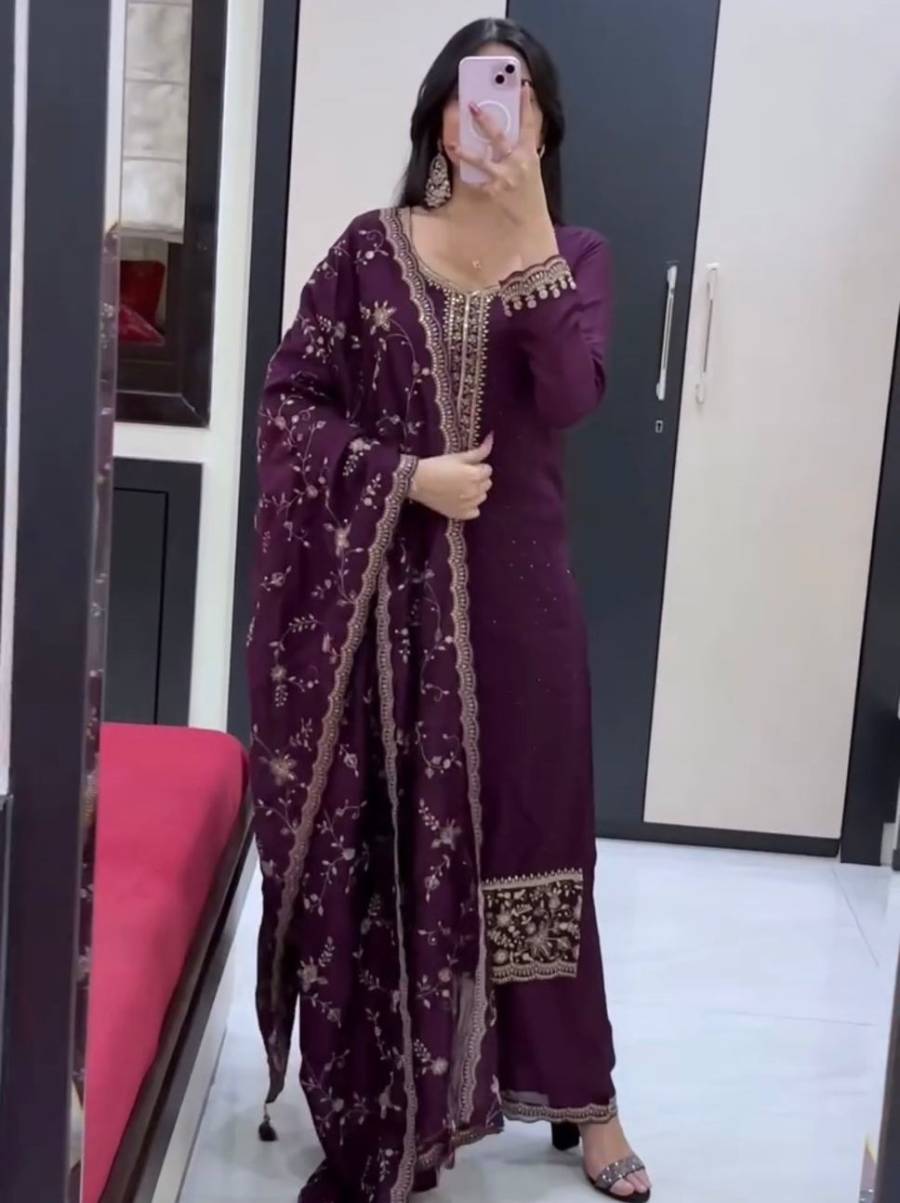 LUXURY GEORGETTE EMBROIDERY SEQUENCE WITH SWAROVSKI DIAMOND WORK TOP BOTTOM WITH DUPATTA FESTIVAL WEAR WHOLESALE PRICE ETHNIC GARMENT (1)