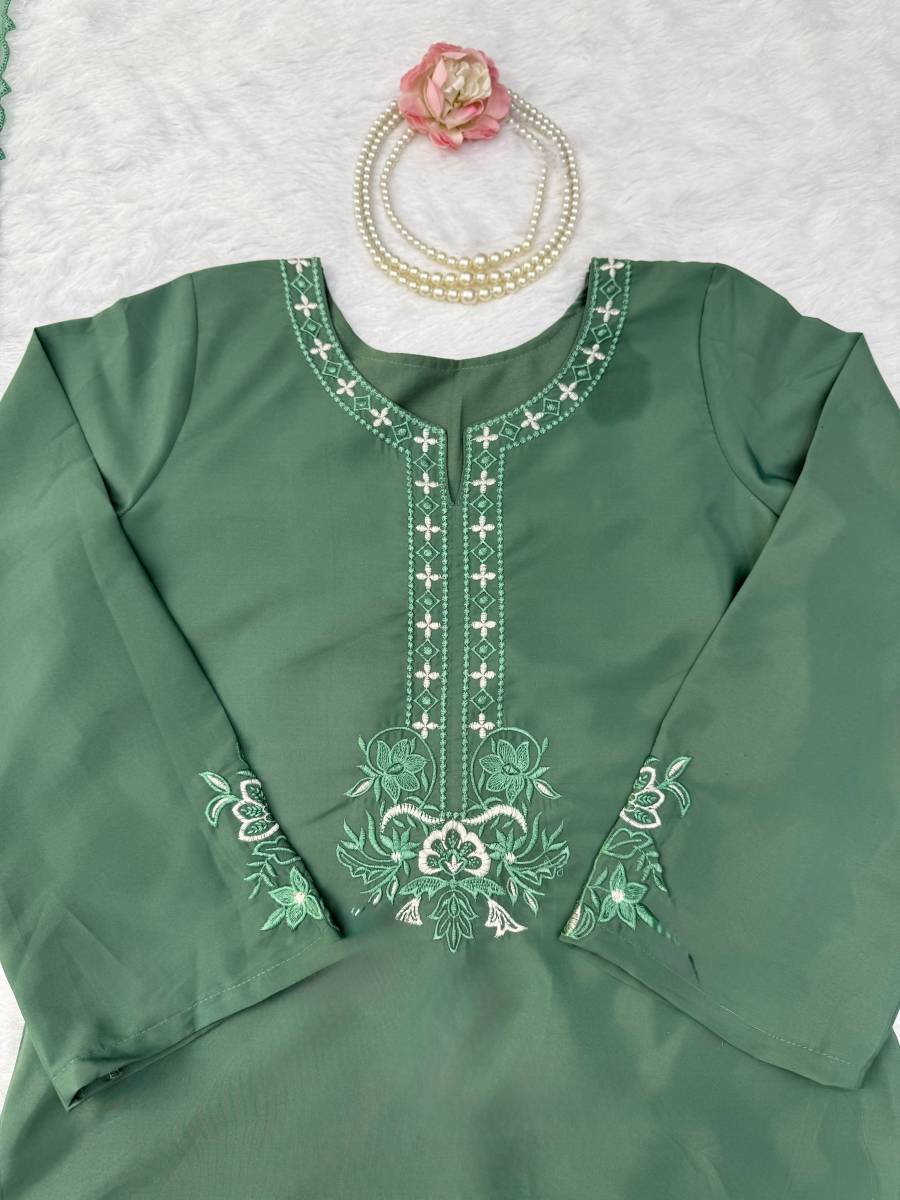 MODERN AMERICAN SILK THREAD WORK TOP BOTTOM WITH DUPATTA FESTIVE WEAR WHOLESALE PRICE ETHNIC GARMENT (11)
