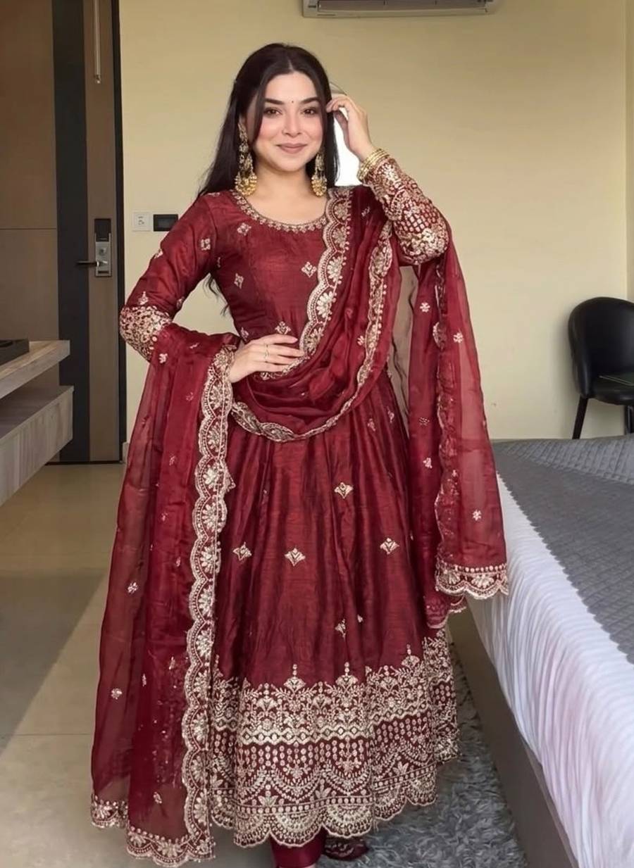 MODERN FENDY SILK EMBROIDERY SEQUENCE WORK GOWN BOTTOM WITH DUPATTA FESTIVE WEAR WHOLESALE PRICE ETHNIC GARMENT (4)