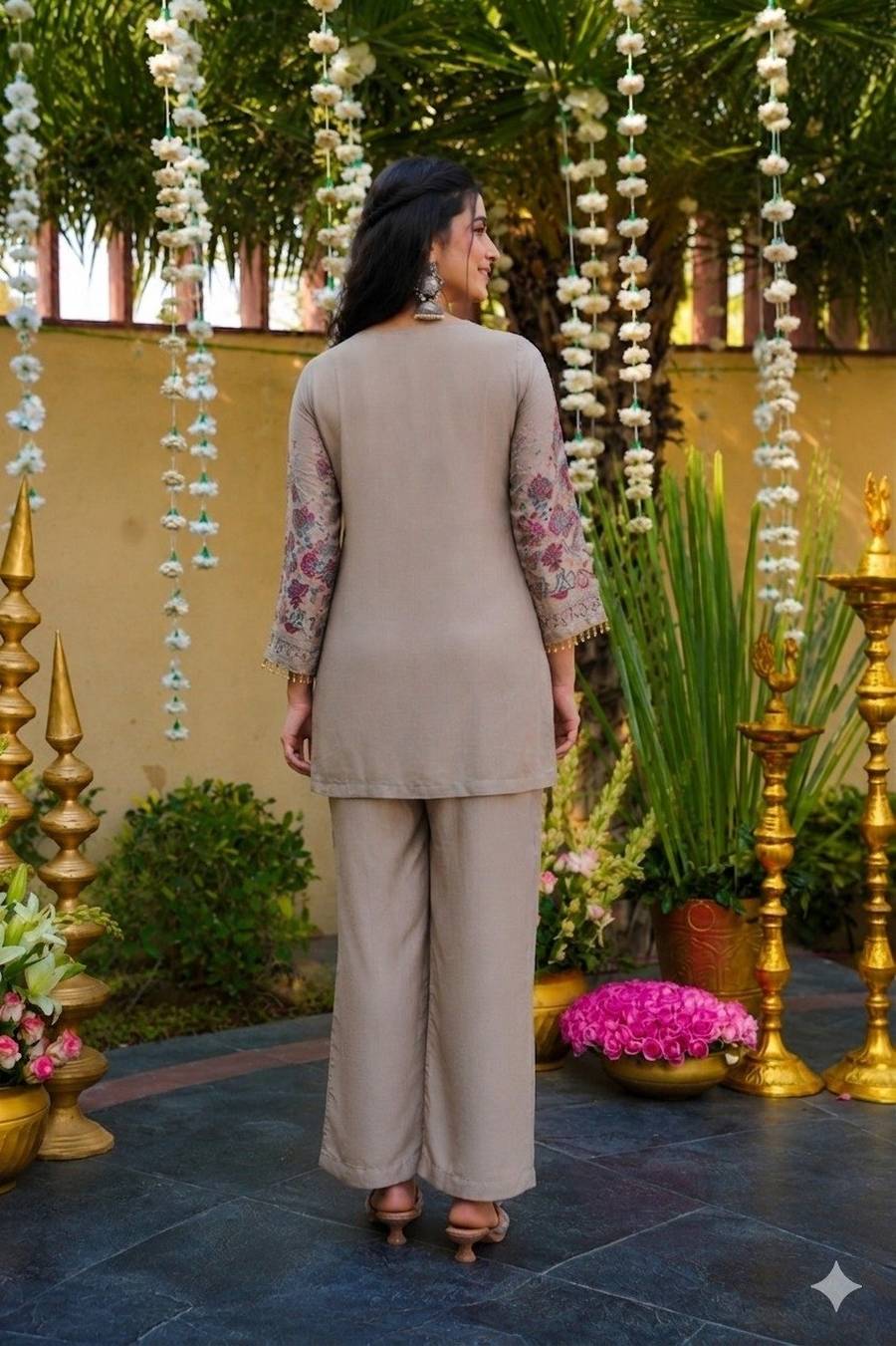MODERN NC VICHITRA SEQUENCE CODING EMBROIDERY WORK CO-ORD SET FESTIVE WEAR WHOLESALE PRICE ETHNIC GARMENT (2)