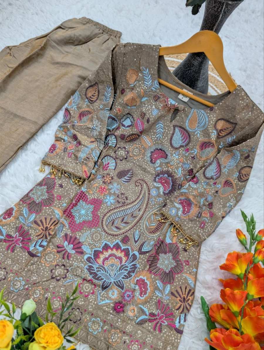 MODERN NC VICHITRA SEQUENCE CODING EMBROIDERY WORK CO-ORD SET FESTIVE WEAR WHOLESALE PRICE ETHNIC GARMENT (6)