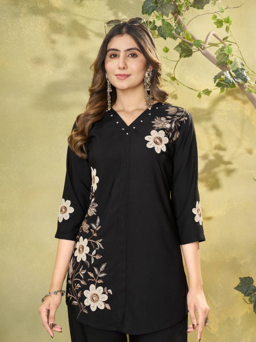 MODERN RAYON MULTI EMBROIDERY THREAD WORK CO-ORD SET DAILY WEAR WHOLESALE PRICE ETHNIC GARMENT (3)