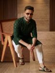MODERN RAYON THREAD SEQUENCE WORK MEN’S KURTA PAYJAMA SET FESTIVE WEAR WHOLESALE PRICE ETHNIC GARMENT (4)