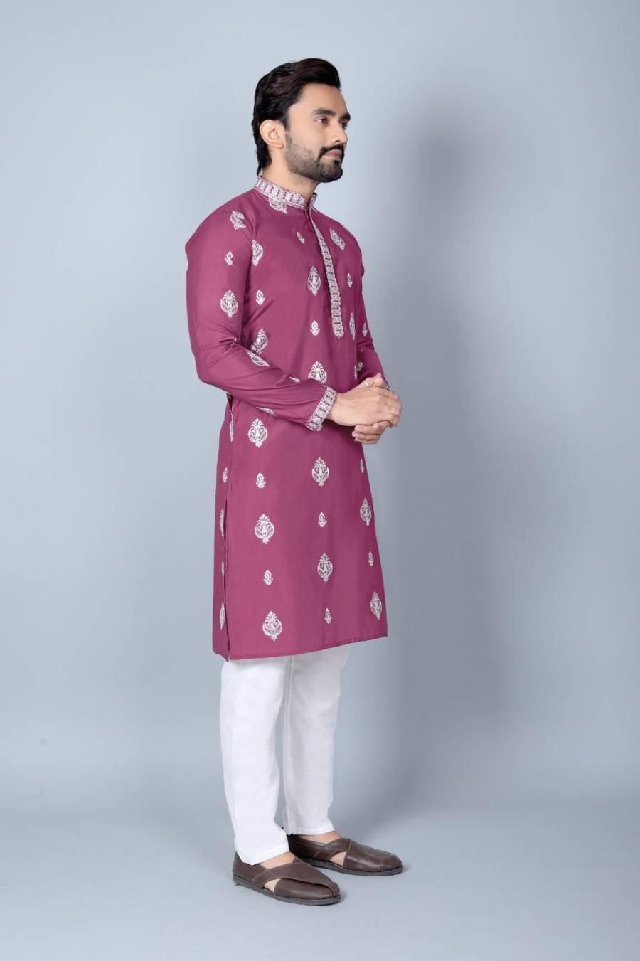 NEW ARRIVAL CHANDERI SILK THREAD WORK MEN'S KURTA PAYJAMA FESTIVE WEAR WHOLESALE PRICE ETHNIC GARMENT (2)
