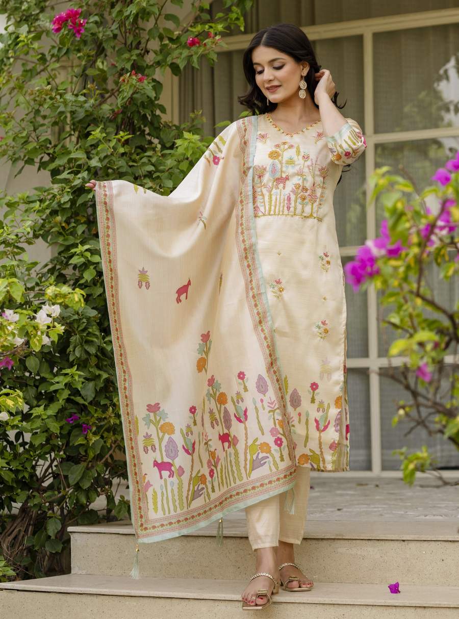 RICH LOOK ASSAM SILK EMBROIDERY BEADS WORK TOP BOTTOM WITH DUPATTA FESTIVE WEAR WHOLESALE PRICE ETHNIC GARMENT (2)