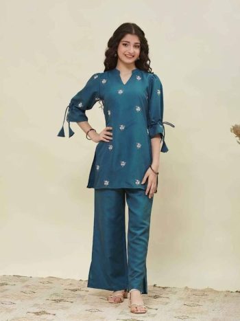 RICH LOOK COTTON BLEND EMBROIDERY WORK KID'S TOP BOTTOM SET BLUE