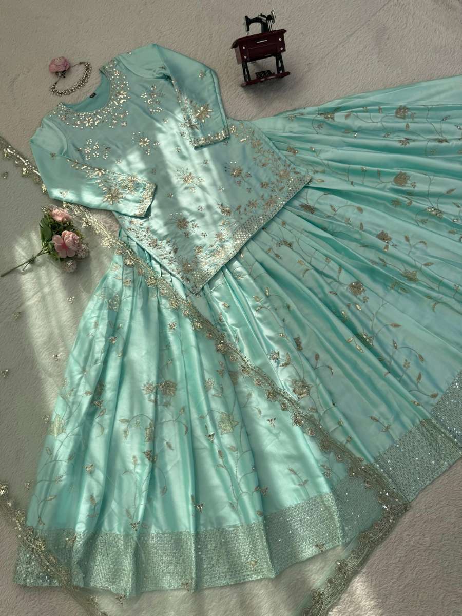 RICH LOOK JAPAN SATIN THRED WITH 5 MM SEQUNCE WORK TOP LEHENGA WITH DUPATTA WEDDING WEAR WHOLESALE PRICE ETHNIC GARMENT (7)