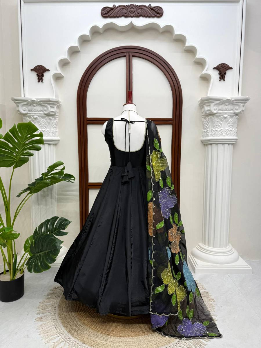 RICH LOOK NATURAL CREPE PLAIN GOWN BOTTOM WITH BRUSH PRINT WITH THREAD WITH SEQUENCE WORK DUPATTA FESTIVE WEAR WHOLESALE PRICE ETHNIC GARMENT (6)