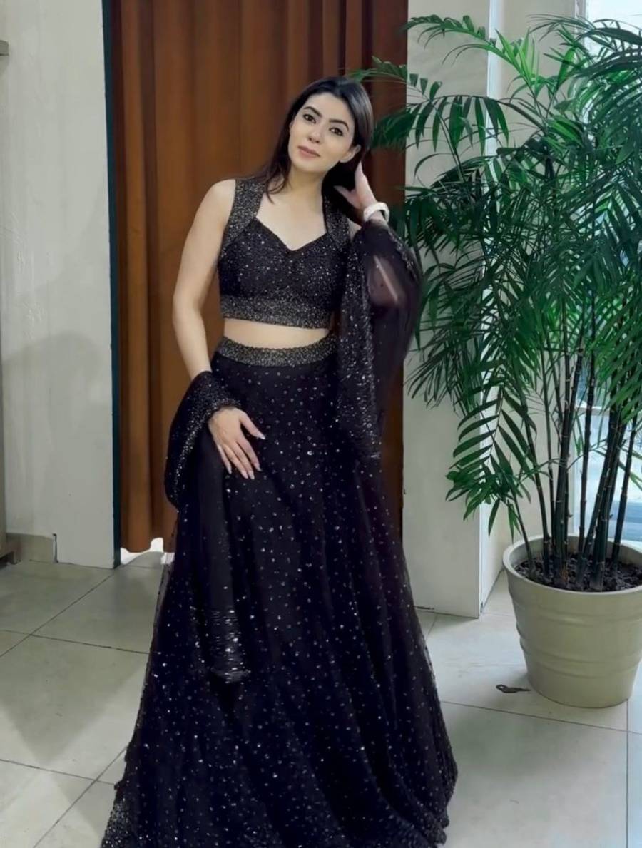 RICH LOOK NET SEQUENCE & ZARI WORK LEHENGA CHOLI WITH DUPATTA PARTY WEAR WHOLESALE PRICE ETHNIC GARMENT (2)
