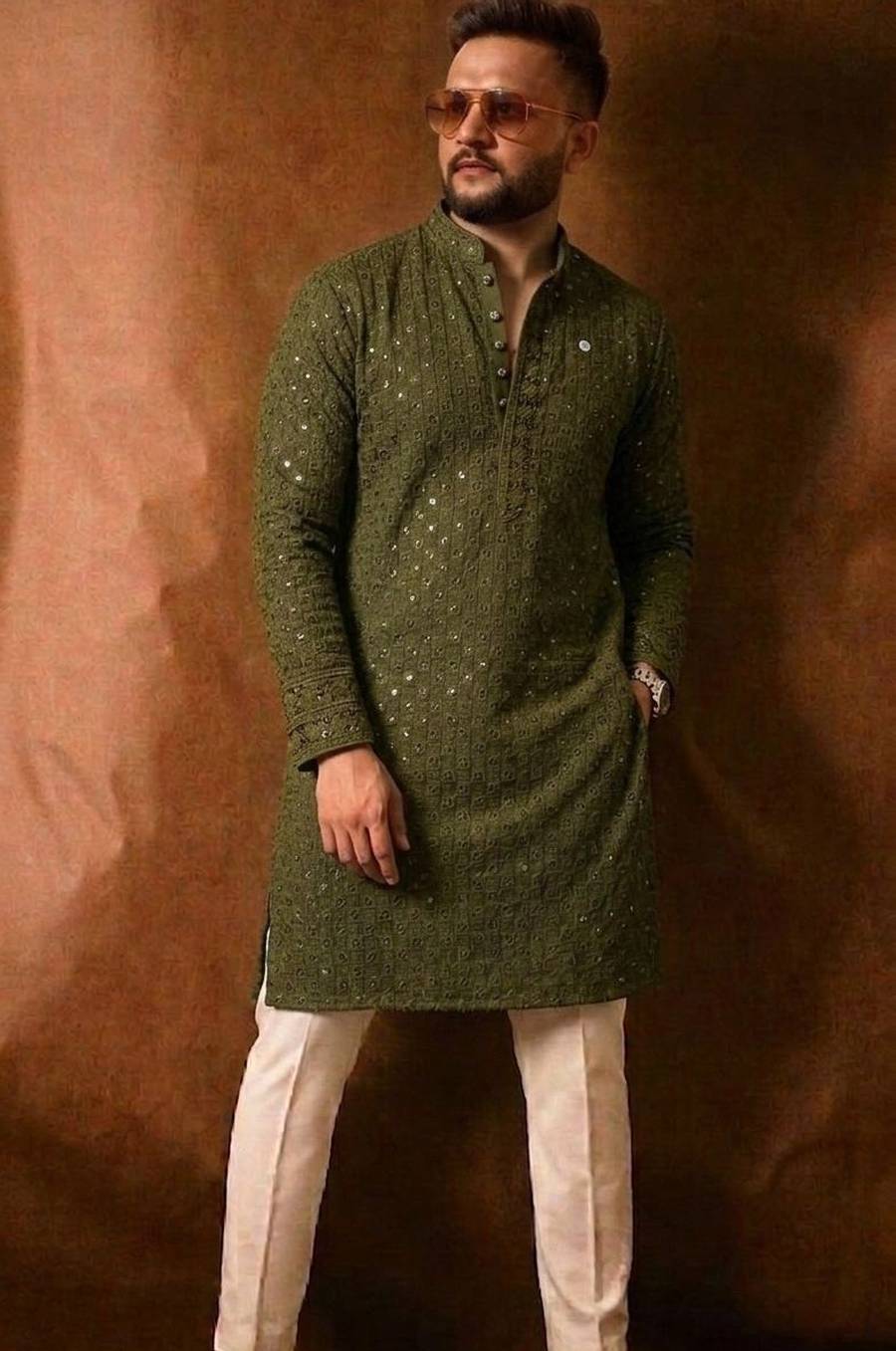 RICH LOOK RAYON THREAD SEQUENCE WORK MEN'S KURTA PAYJAMA FESTIVE WEAR WHOLESALE PRICE ETHNIC GARMENT (2)