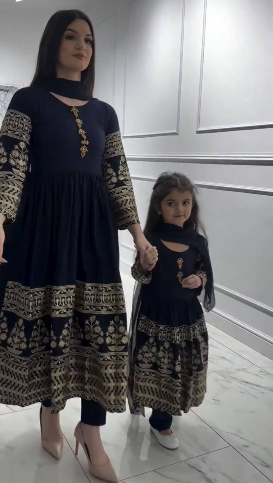 TRENDING GEORGETTE EMBROIDERY SEQUENCE WORK MOTHER DAUGHTER SET FESTIVE WEAR WHOLESALE PRICE ETHNIC GARMENT (7)