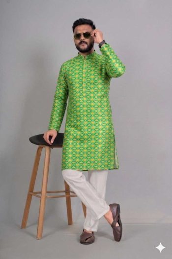 TRENDING RAYON DIGITAL WORK KURTA PAYJAMA PERROT GREEN