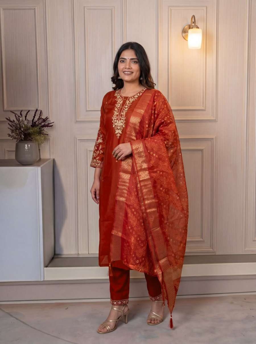 1FABULOUS COTTON BLEND EMBROIDERY SEQUENCE WORK TOP BOTTOM WITH DUPATTA DAILY WEAR WHOLESALE PRICE ETHNIC GARMENT (26)