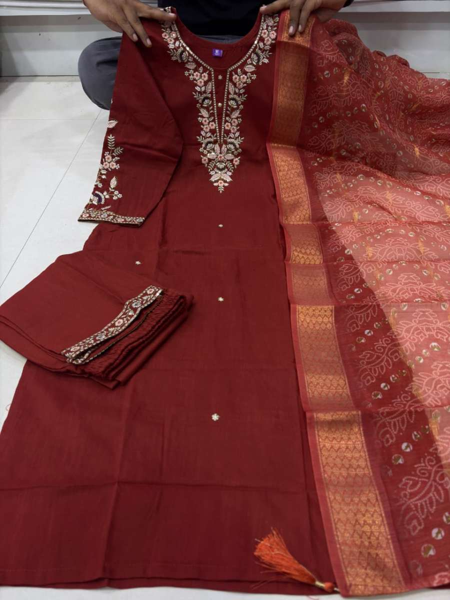 1FABULOUS COTTON BLEND EMBROIDERY SEQUENCE WORK TOP BOTTOM WITH DUPATTA DAILY WEAR WHOLESALE PRICE ETHNIC GARMENT (28)