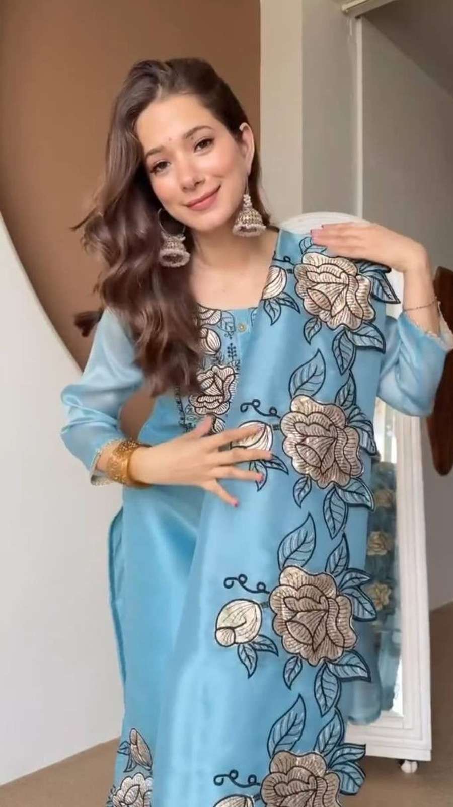1MODERN GMC SILK EMBROIDERY WORK TOP BOTTOM WITH DUPATTA FESTIVAL WEAR WHOLESALE PRICE ETHNIC GARMENT (21)