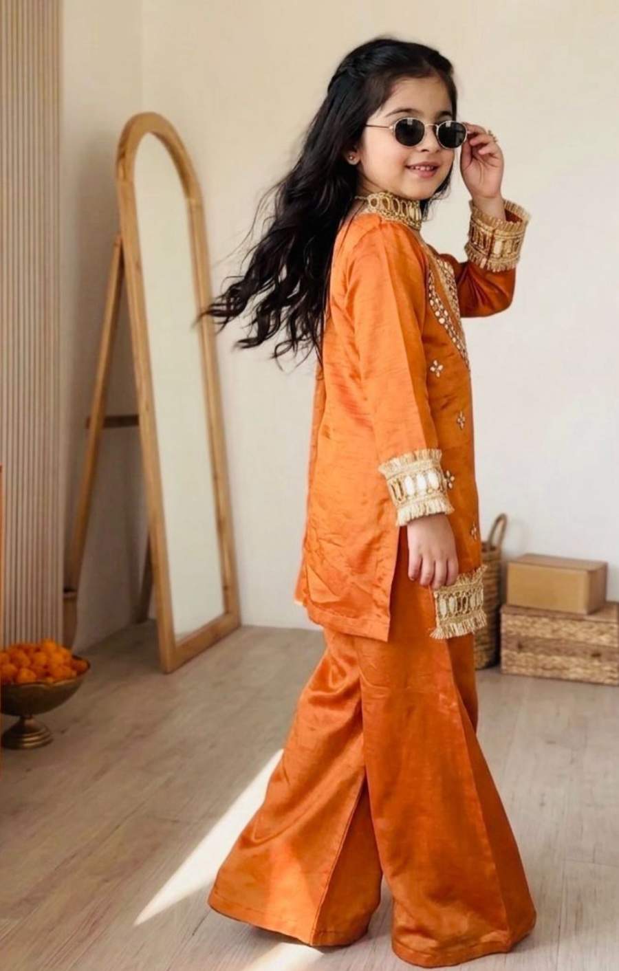 ATTRACTIVE CHINON SILK EMBROIDERY AND MIRROR HAND WORK TOP PALAZZO WITH DUPATTA WEDDING WEAR WHOLESALE PRICE ETHNIC GARMENT (1)