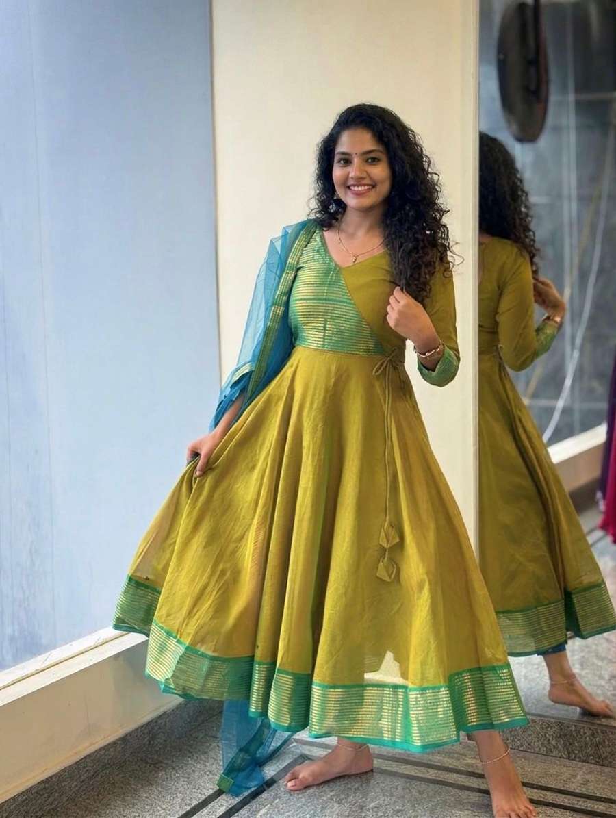 BOLLYWOOD COTTON JACQUARD WEAVING ZARI BORDER GOWN BOTTOM WITH DUPATTA CASUAL WEAR WHOLESALE PRICE ETHNIC GARMENT (6)