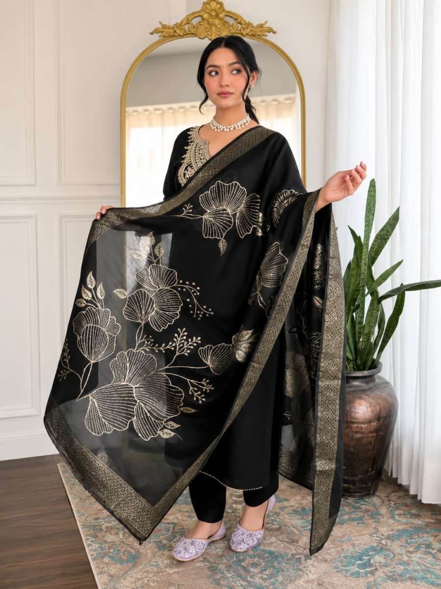 DESIGNER SLUB COTTON EMBROIDERY WORK TOP BOTTOM WITH DUPATTA CASUAL WEAR WHOLESALE PRICE ETHNIC GARMENT (14)