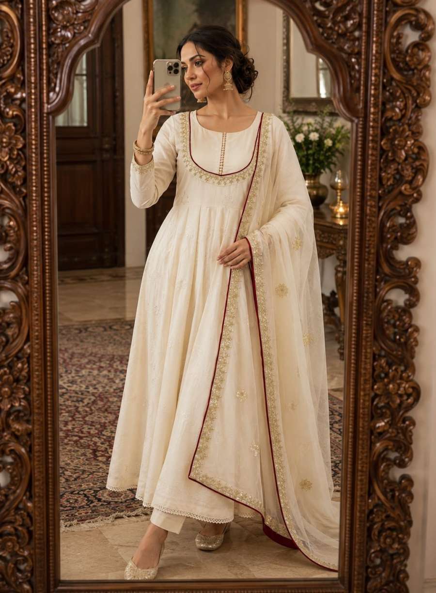 FABULOUS ROMAN COTTON EMBROIDERY THREAD AND SEQUENCE WORK GOWN BOTTOM WITH DUPATTA FESTIVAL WEAR WHOLESALE PRICE ETHNIC GARMENT (6)