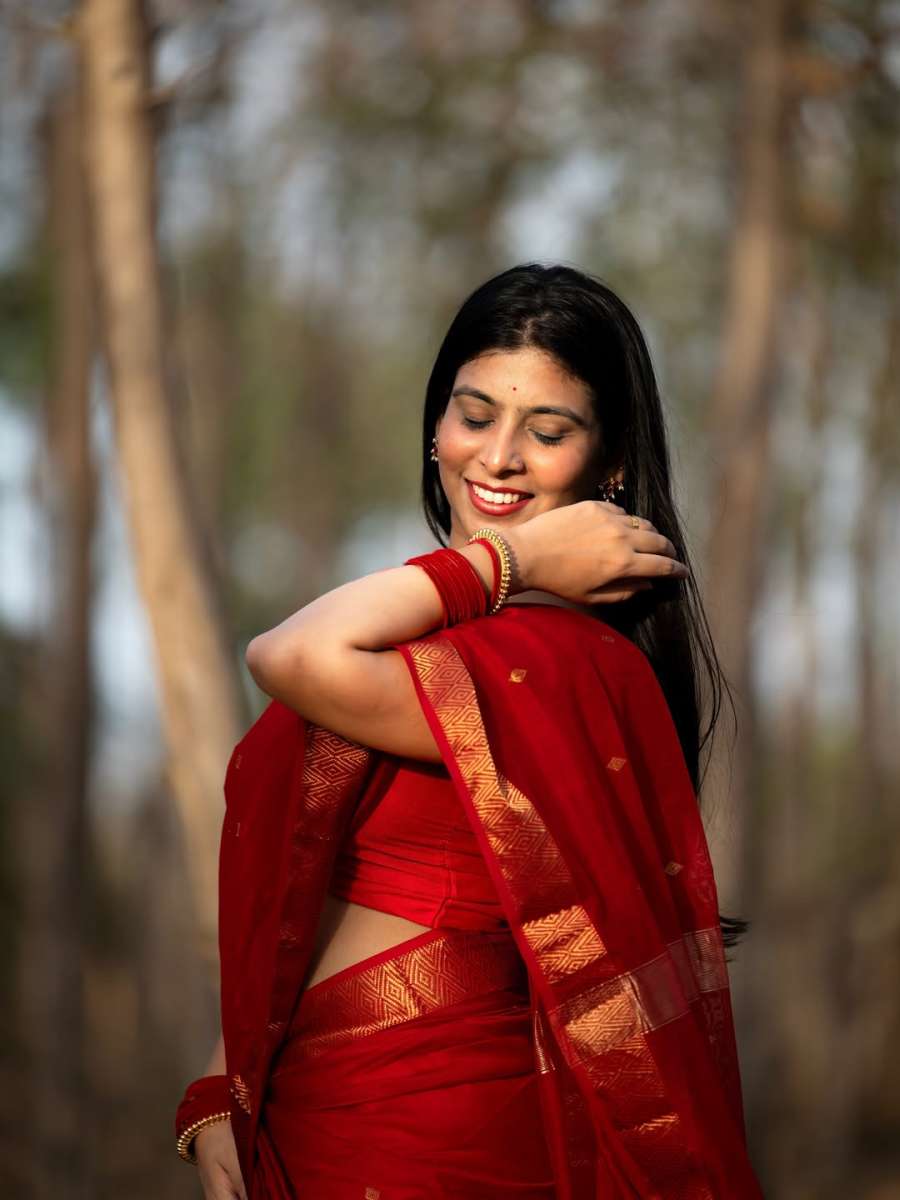 MODERN SOFT COTTON WEAVING WORK SAREE WITH UNSTITCHED BLOUSE FESTIVAL WEAR WHOLESALE PRICE ETHNIC GARMENT (2)