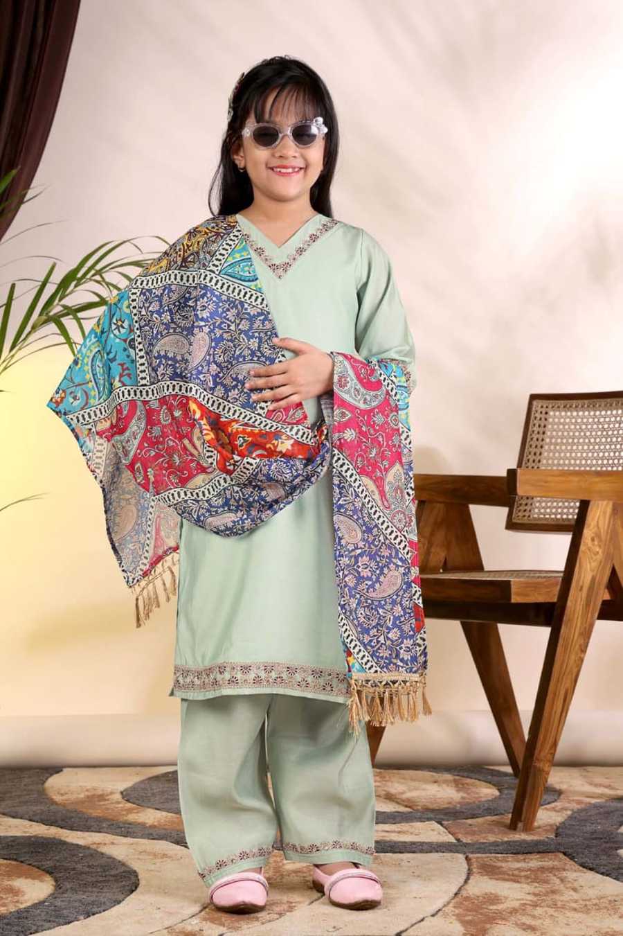 TRENDING ROMAN LACE PATTI BORDER TOP BOTTOM WITH DUPATTA CASUAL WEAR WHOLESALE PRICE ETHNIC GARMENT (10)