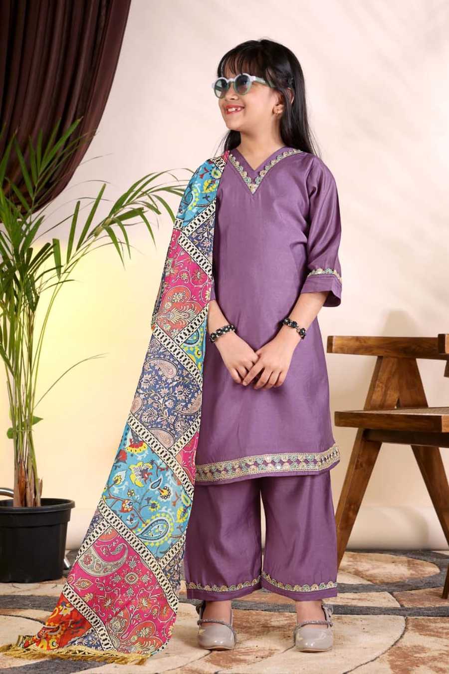 TRENDING ROMAN LACE PATTI BORDER TOP BOTTOM WITH DUPATTA CASUAL WEAR WHOLESALE PRICE ETHNIC GARMENT (14)