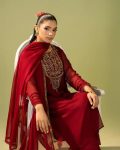 18MODERN-GEORGETTE-SILK-EMBROIDERY-SEQUENCE-BEADS-WORK-TOP-BOTTOM-WITH-DUPATTA-FESTIVE-WEAR-WHOLESALE-PRICE-ETHNIC-GARMENT-14.jpg