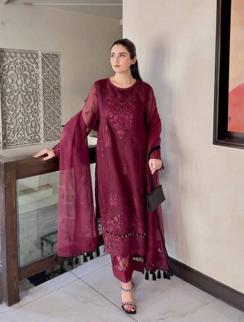MODERN ORGANZA EMBROIDERY SEQUENCE WORK WITH FANCY CUT WORK TOP BOTTOM WITH DUPATTA WINE