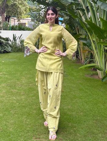 BOLLYWOOD MAL CHANDERI COTTON  MULTI NEEDLE  SEQUENCE EMBROIDERY ZARI WORK TOP PATIYALA WITH DUPATTA PARROT GREEN