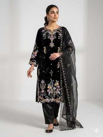 DESIGNER GLASS WOMAN EMBROIDERY WORK TOP BOTTOM WITH DUPATTA BLACK